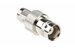 Messgerte Adapter
BNC-Kupplung <-> SMA-Stecker (Telegrtner J01008A0025)